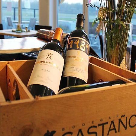 Ju52 Restaurant Hotel Lounge 아른스베르크 외부 사진