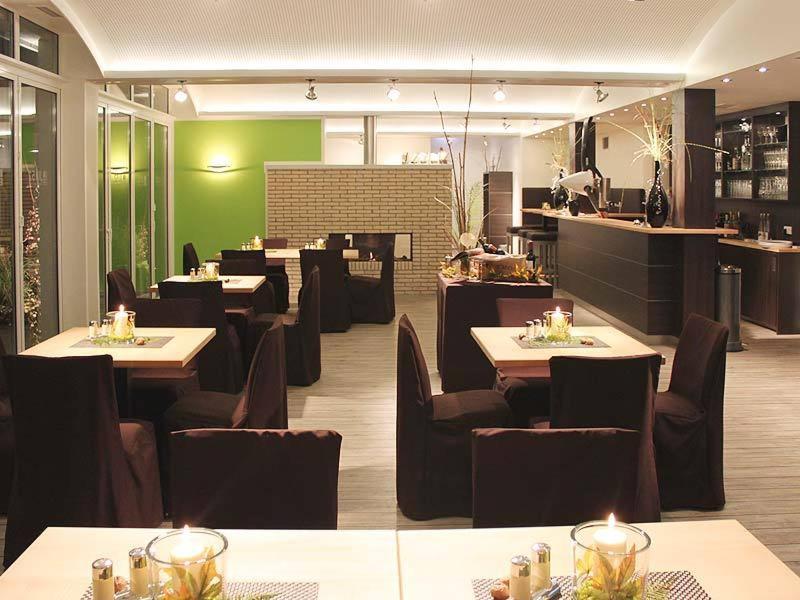 Ju52 Restaurant Hotel Lounge 아른스베르크 외부 사진